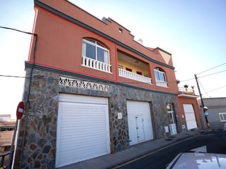 Appartement  Calle de guaza. Se vende piso en güímar