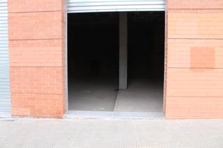 Local commercial  Carrer d'enric prat de la riba. ?? gran oportunidad: dos locales juntos frente a la sínia – 230