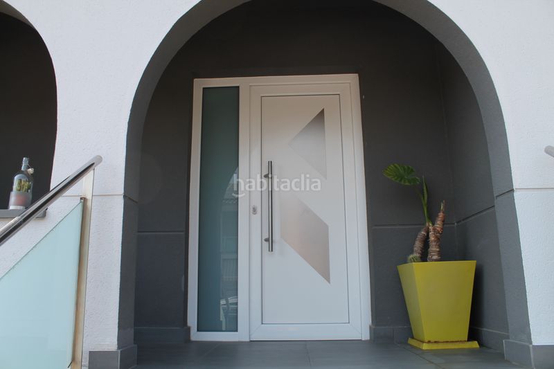 Foto 37153826-856f-4a67-916a-32e9de988427. Casa amb calefacció aparcament piscina a Martorell