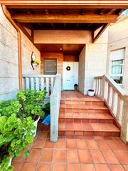 Maison jumelée à Coruxo - Oia - Saiáns. Adosado en canido