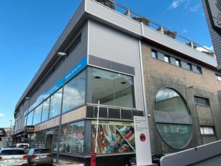 Location Local commercial à Avenida de madrid 197. Oficinas avda. madrid