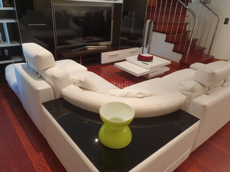 Foto 04769722-cef3-4266-8635-856a585b034c. Casa adossada amb calefacció aparcament piscina a Vigo