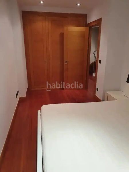 Foto 421efb27-88c7-49cf-a4aa-ee0d5011e962. Casa adossada amb calefacció aparcament piscina a Vigo