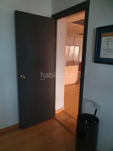 Foto 8d98f2dd-5db5-486b-8aba-51869f47d4ec. Location bureau dans avenida de madrid 215 dans Lavadores Vigo