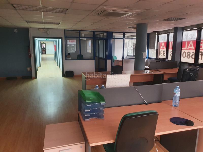 Foto b5421fee-2465-4778-820e-47d72349df47. Location bureau dans avenida de madrid 215 dans Lavadores Vigo