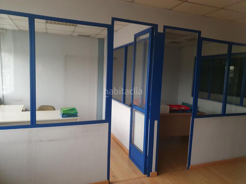 Foto e6d25c64-7ec9-4afd-b322-9b70e6a7118d. Location bureau dans avenida de madrid 215 dans Lavadores Vigo