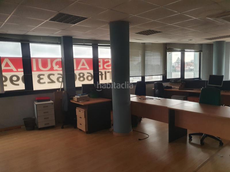 Foto 05ee1c93-3b98-4b2b-96b3-bbb2c51b63b3. Miete büro in avenida de madrid 215 in Lavadores Vigo