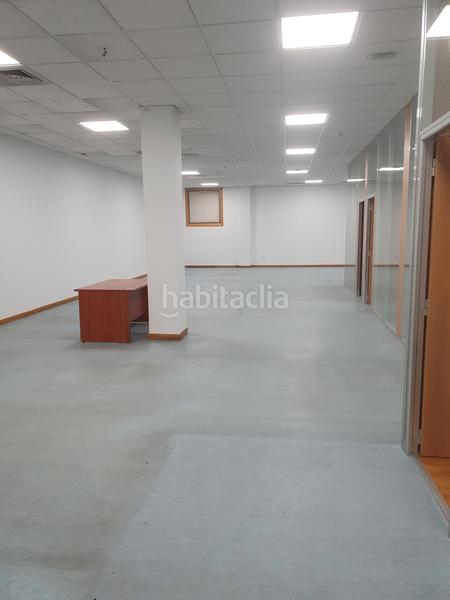 Foto 08e5e6d9-27c3-4b56-95b8-bc182ef0e16d. Location bureau dans avenida de madrid 197 dans Lavadores Vigo