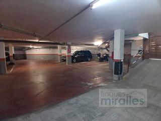 Autoparkplatz in Carrer àngel guimerà 13. Plaça de pk per cotxe petit a vilassar de dalt