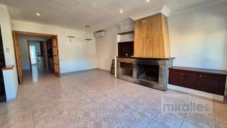 Maison jumelée  Carrer àngel guimerà 13. Casa amb garatge i terrassa a vilassar de dalt