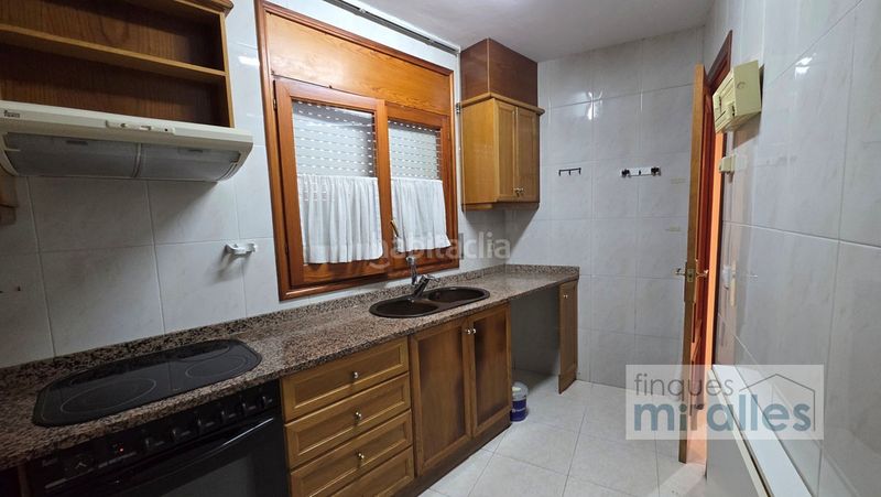 Foto eeda8e8f-1d42-4acb-ba73-43a915589a3c. Planta baixa amb calefacció a Vilassar de Dalt