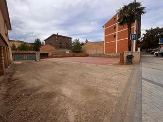 Terreny residencial a Avenida escuelas pías 13. Terreno en el magnifica ubicacion de daroca