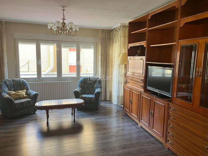 Foto 774a02fe-d88f-45b9-909f-dfd2ff534db7. Affitto appartamento con riscaldamento piscina in Zaragoza