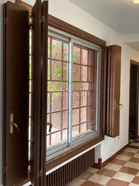 Foto 3a0ed7ee-59e4-4456-bb8e-c94c2197fe05. Xalet amb xemeneia calefacció aparcament piscina a Ainzón