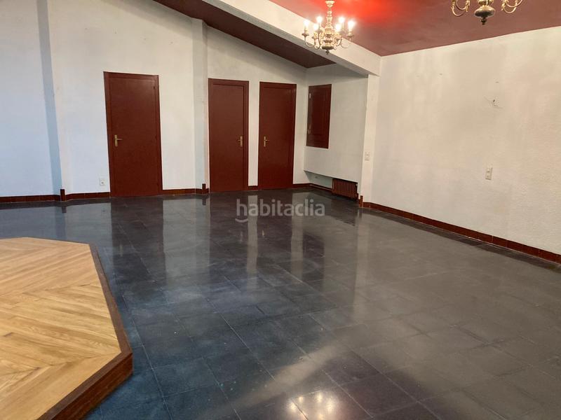 Foto c339ee98-4f7b-493e-8188-0e44ddb07061. Xalet amb xemeneia calefacció aparcament piscina a Ainzón