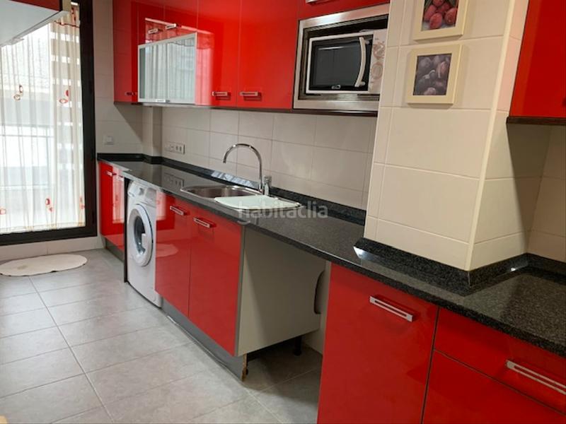 Foto d9f0ea57-8ec1-4b6e-82ca-d4f5093cf47c. Dúplex piso tipo duplex de dos dormitorios mas dos baños mas un aseo en Muela (La)