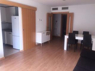 Location Appartement  Calle moncayo. Piso de dos dormitorios amueblado con garaje y trastero