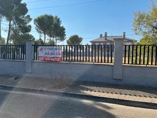 Terreno residencial  Calle río grío. Parcela a dos calles de 1200 metros