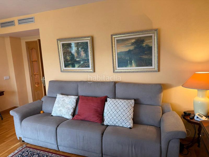 Foto 2205fc35-e5f7-4a5b-9319-38e3ab5f5530. Appartamento in calle de biarritz 9 in Parque Palomar - Bombarda Zaragoza