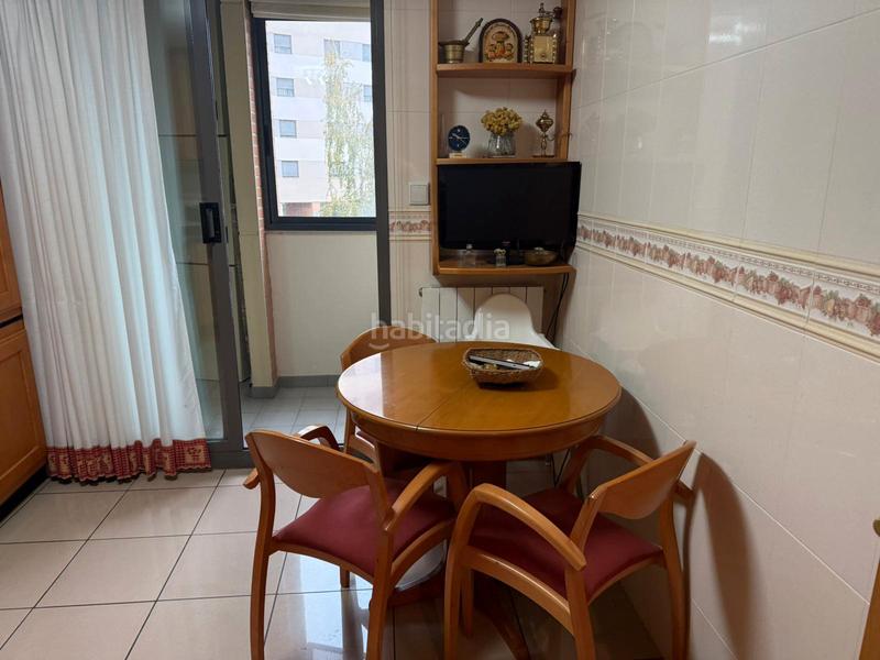 Foto b805cf84-f660-40e2-90fb-fe09d45060f6. Appartamento in calle de biarritz 9 in Parque Palomar - Bombarda Zaragoza