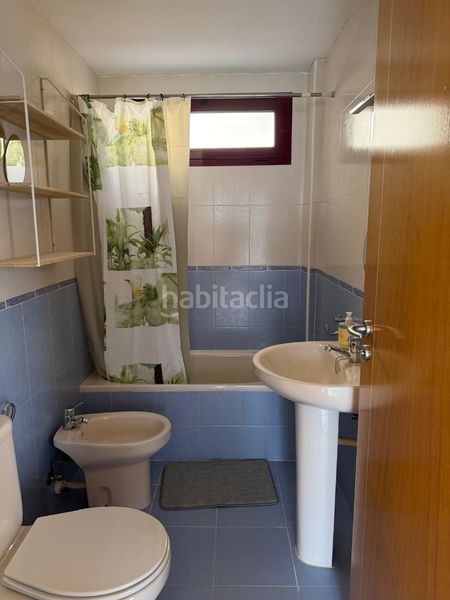 Foto 125dd855-bfcd-4eec-99de-7f56aabe7f95. Lloguer pis amb calefacció aparcament a Muela (La)