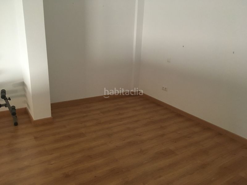 Foto 4f45a2f2-b646-49e5-978c-8e487b2ad157. Casa adosada en Muela (La)