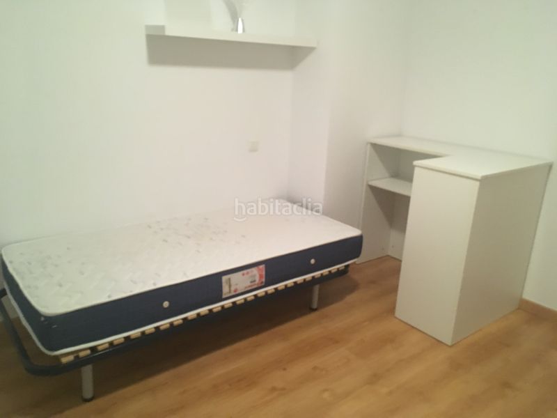 Foto a6f45a08-3a9a-4648-a4a2-e7e8863c85b1. Casa adosada en Muela (La)