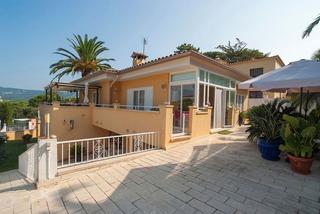 Xalet  Calle dels joncs. Chalet independiente en venta en mas trempat, 4 habitaciones y c