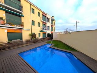 Piso  Calle del pedr. Apartamento en la planta baja a solo 200 m del centro y 400 m de