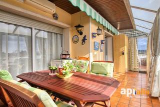 Pis  Avenida puigcerver. Casa pareada en el centro de playa de aro, con 4 habitaciones y