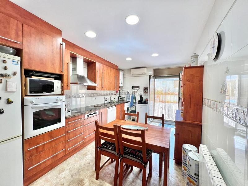 Foto a8933d3d-ac17-4449-830b-aa37710b83f1. Casa adossada amb calefacció aparcament a El Pedró Palamós