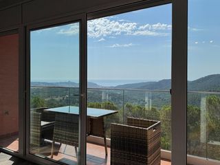 Chalet  Calle rossinyol. Villa de lujo con vistas panorámicas al mar en la urbanización c