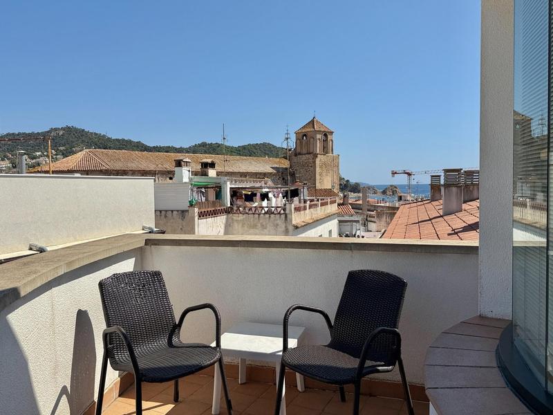 Foto 23967f5e-c8d5-49d2-92a6-3431f42f7362. Ático elegante ático dúplex con terraza panorámica en el corazón en Tossa de Mar