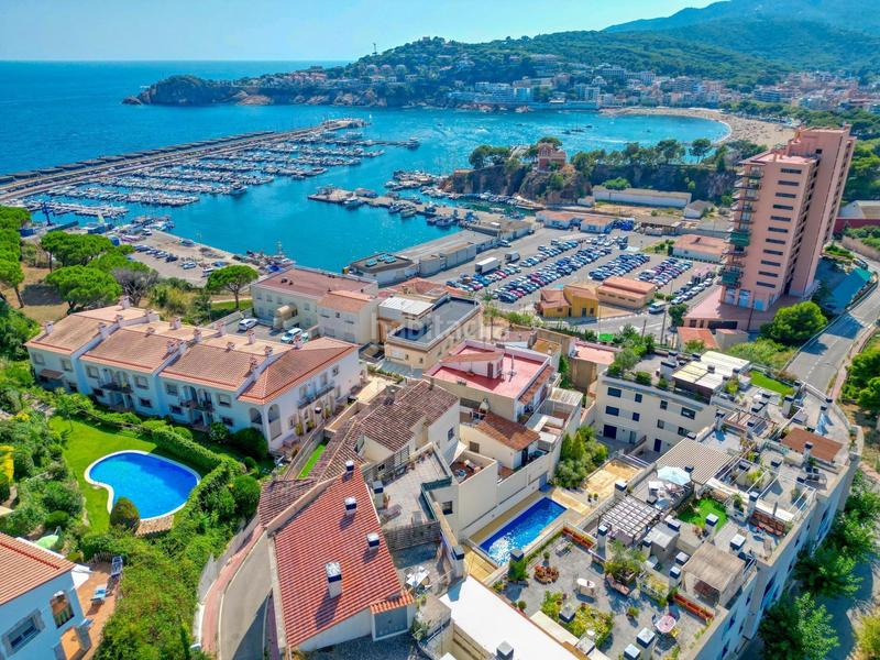 Foto bc1421b6-bdc5-4071-8b2d-6385f70dd133. Ático luminoso ático dúplex con gran terraza solárium, piscina y vistas despejadas. en Sant Feliu de Guíxols