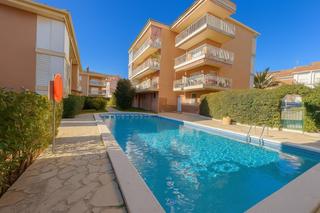 Dachwohnung  Calle del ponent. Apartamento con piscina y balcón, al lado del centro