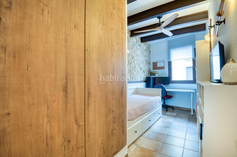 Foto f8835eda-7917-4d69-bde9-6d421b5a4d1f. Casa adossada a Eixample Sant Feliu de Guíxols