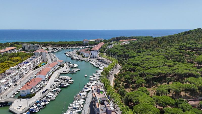 Foto 546aec25-fade-45da-abb8-cc9fc757e157. Pis amb calefacció aparcament piscina a Port d´Aro Platja d´Aro