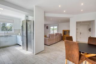 Chalet  Carrer begonia (ur la canyera). Casa unifamiliar con gran terraza y parcela en la canyera