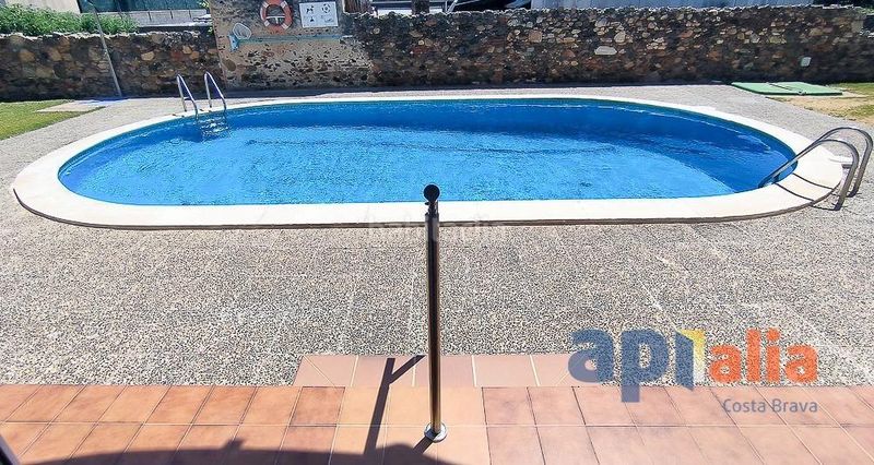 Foto 443ba48f-3568-4be6-986d-23769d2515eb. Apartament amb aparcament piscina a Poble Calonge