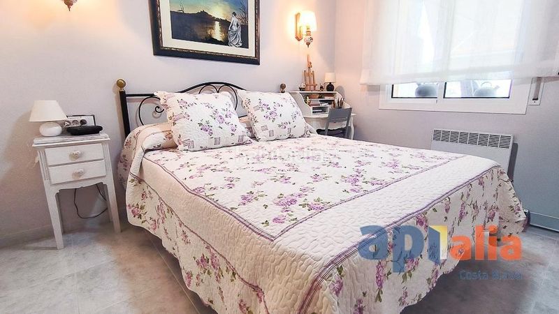 Foto b0981927-5748-4084-9f16-dc18b8955001. Apartament amb aparcament piscina a Poble Calonge