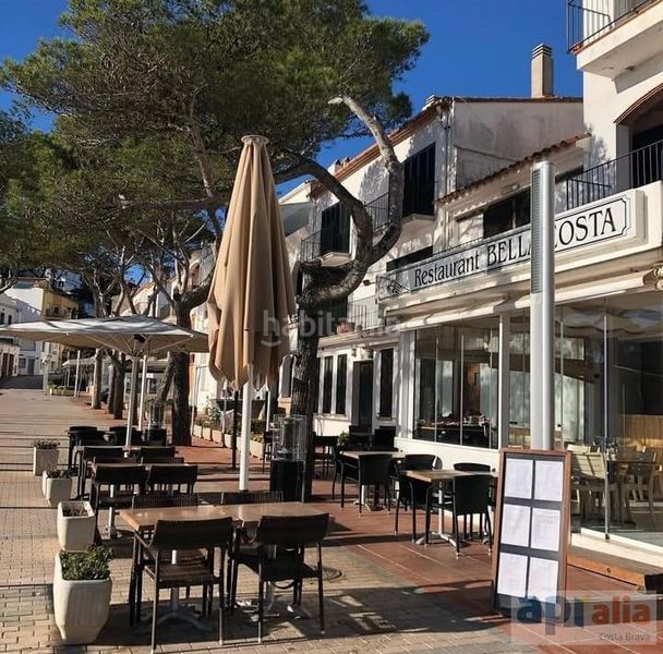 Foto 3604fcd9-d9ba-4b7c-9faa-b1fedd635095. Local comercial a Llafranc