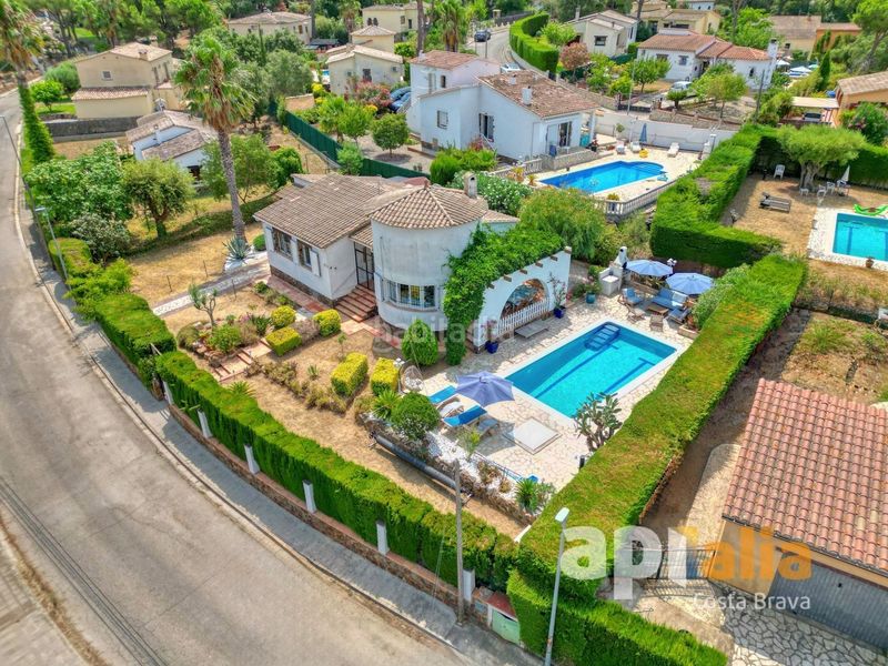 Foto ddef774a-364e-4991-bbfd-e378c5af530c. Xalet amb calefacció aparcament piscina a Cabanyes-Mas Ambrós-Mas Pallí Calonge