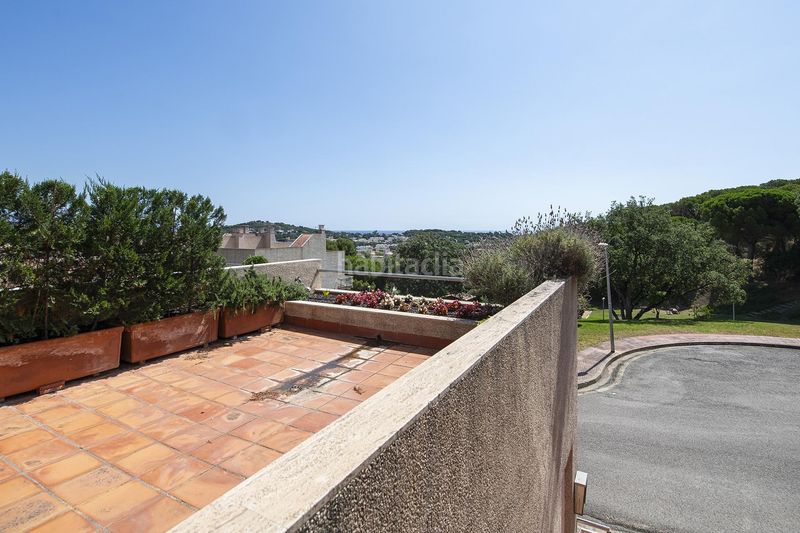 Foto b19fa906-3159-4944-ad76-4373764f1781. Casa adossada amb calefacció aparcament piscina a Sant Feliu de Guíxols