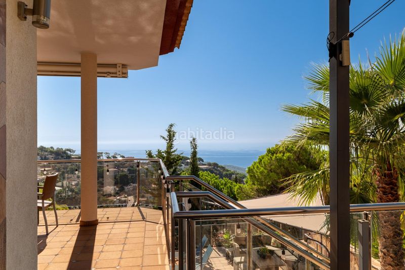 Foto 1e0163e3-a79e-4a19-8056-37aa80eb23d9. Chalet with heating parking pool in Serra Brava Lloret de Mar