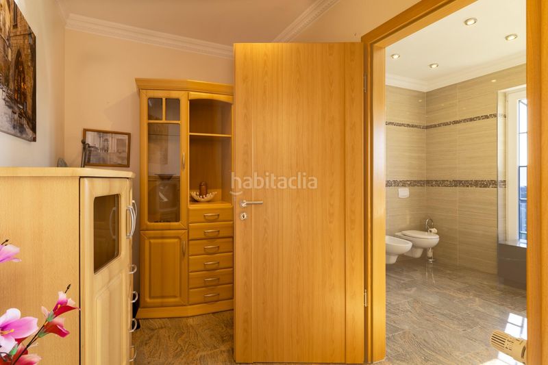 Foto 4738fc5f-8109-40e4-b2a6-b91f1e84befe. Chalet with heating parking pool in Serra Brava Lloret de Mar