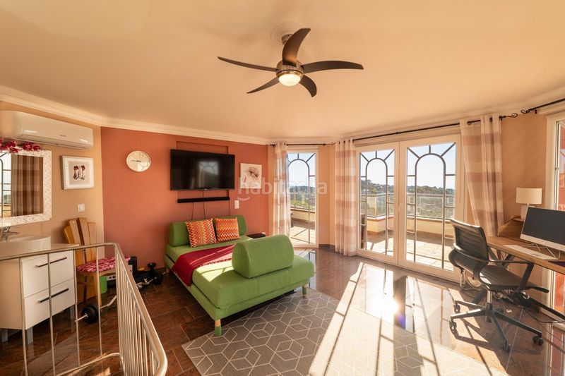 Foto b94bb62d-f60f-4aeb-b390-364b4ccca25a. Chalet with heating parking pool in Serra Brava Lloret de Mar