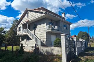 Maison  Aldea a esfarrapa 39. Excelente casa de piedra de 442 m2 con finca de unos 600 m2