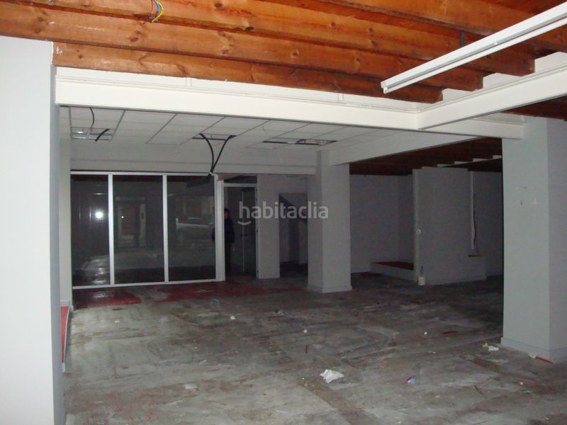 Foto dc17b16a-fd66-4bd0-9285-5af29b278f2c. Local comercial a Puerto Chico Santander