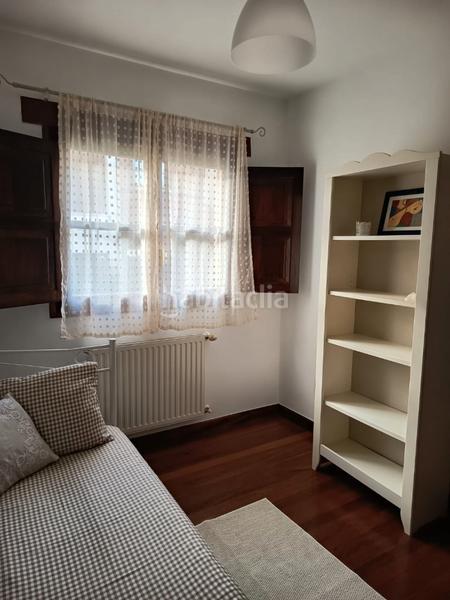 Foto 40862293-9599-4e28-9f34-1dae4651a71b. Alquiler planta baja se alquila bajo con jardin en puente Arce en Piélagos