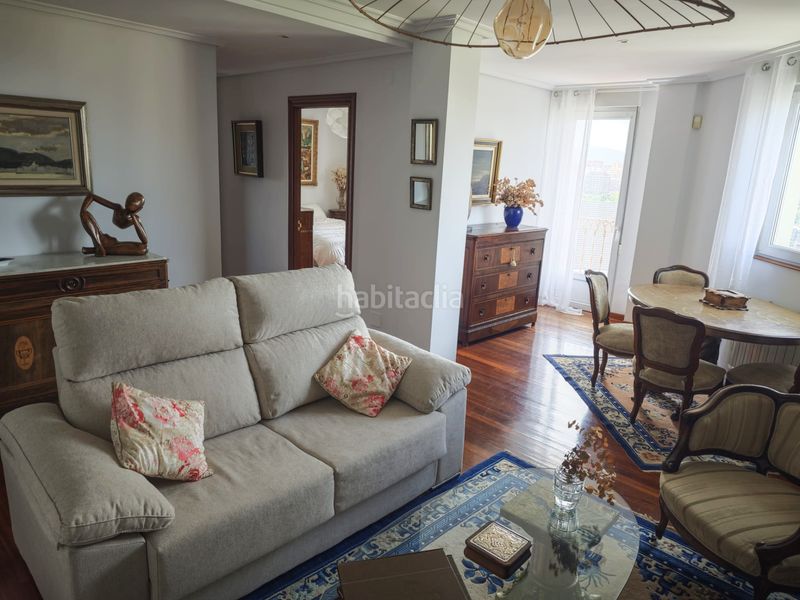 Foto 166a79b5-2da4-47f6-9779-df3098948087. Rent flat with heating parking in Valdenoja Santander